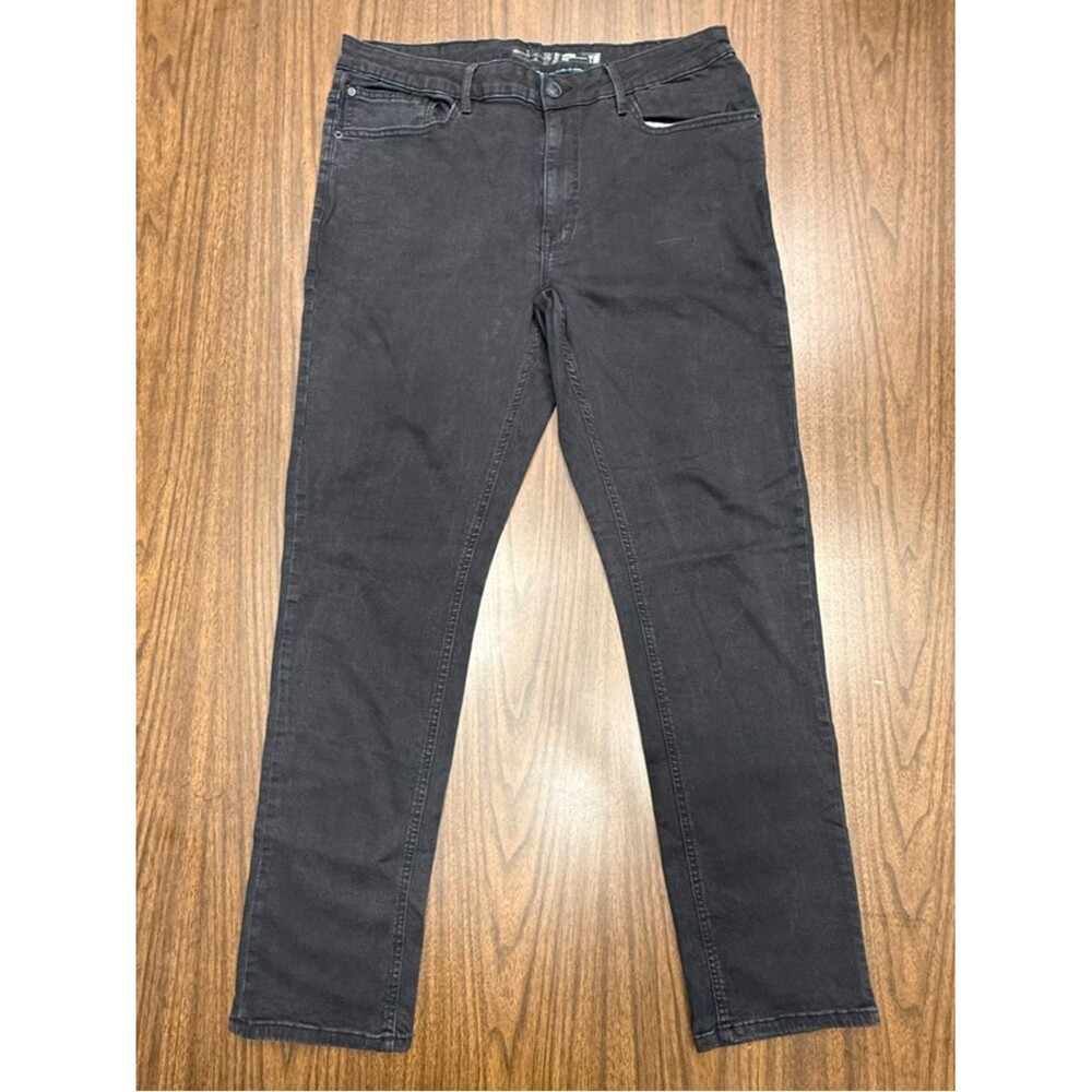 DKNY Bedford Black Slim Straight Men’s Jeans Size 36” x 32”